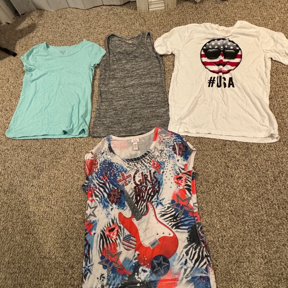 4 Juniors size XXL (16-18)- 3 short sleeve shirts & 1 tank top